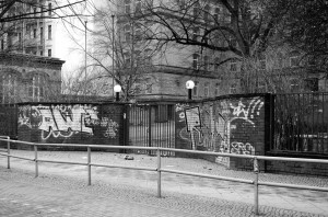 Noch steht in den Sternen, was in den nächsten Jahren hinter diesen Toren passieren wird.	          

Foto: pi